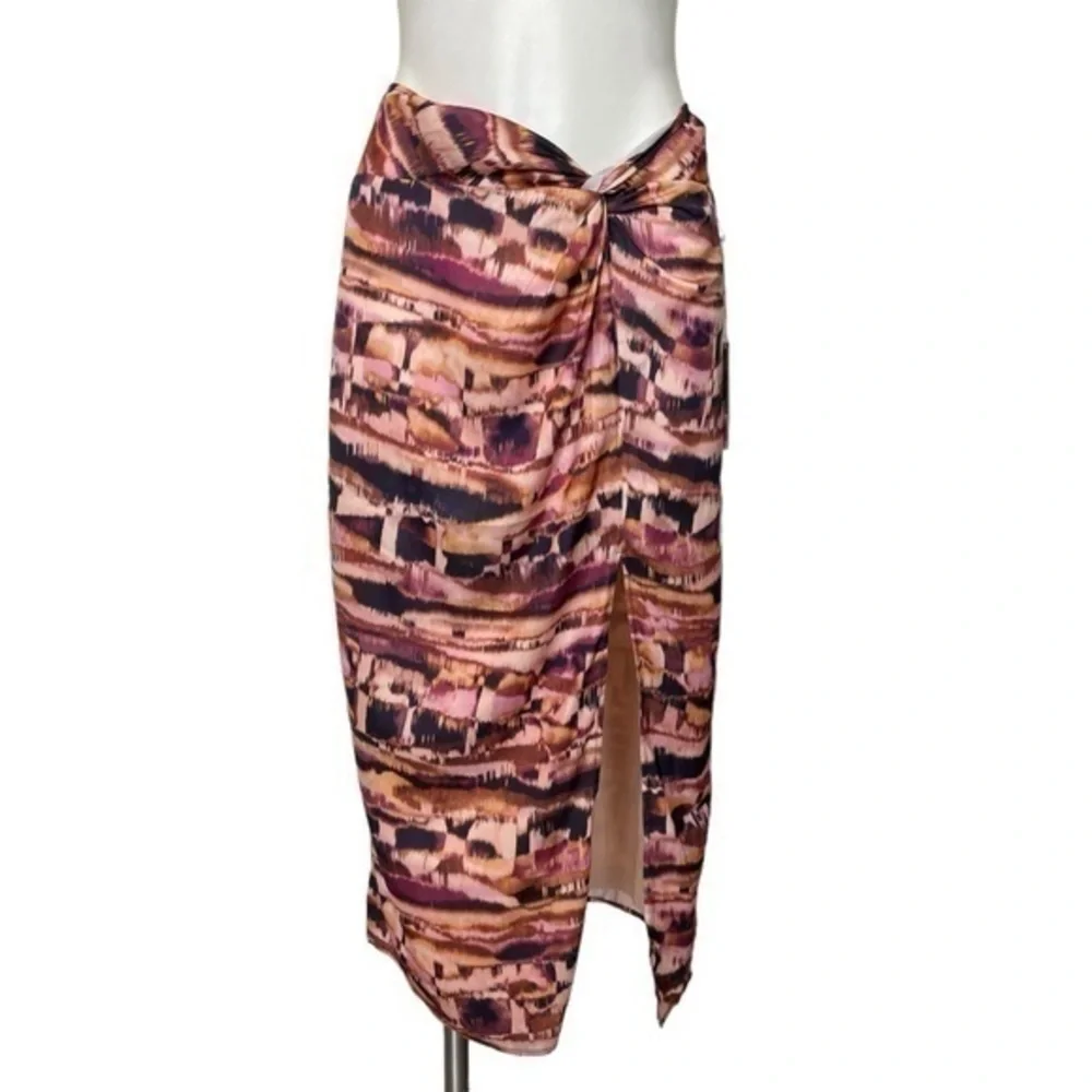 TART Women Skirt - NWT | Medium | Brown, Blue